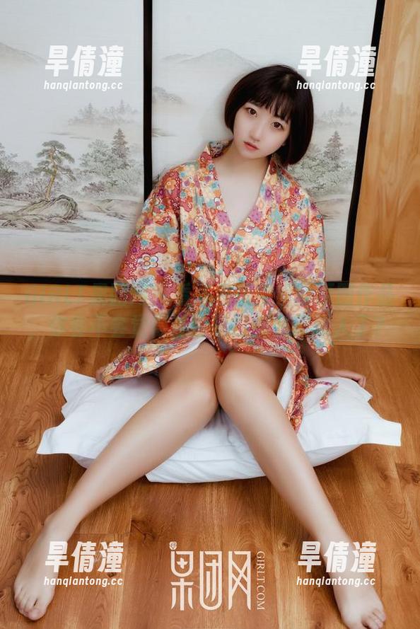 GIRLT果团网 - 看陈雅漫空姐的原图作品，你会不会觉得连登机口都变得迷人了？