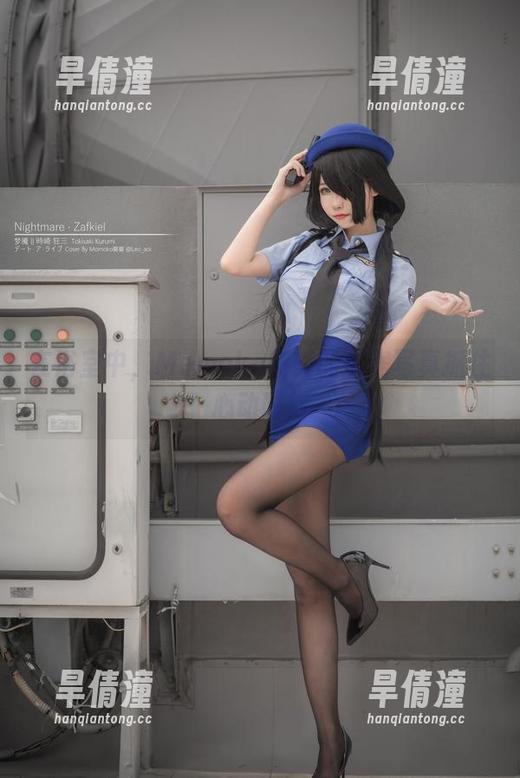 在浴室中，Momoko葵葵的私房写真抓住心动时刻