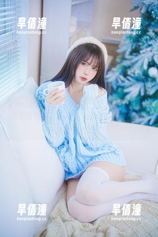 Tina很妖孽呀校服图集：整天都在考虑如何把校服穿出新高度，作品里她绝对是“校服界”的传奇！
