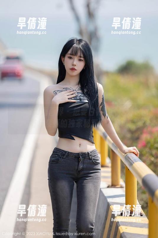 XIAOYU语画界 - 想要白衬衫的魅力？图库里有杨紫嫣的独家秘笈，下载就好！