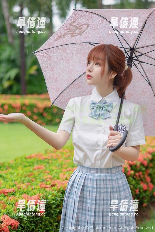 Xiuren秀人网 - MODEL伊若日常：我的网盘已经变成了私人写真展，求围观！