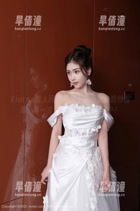 Xiuren秀人网 - 周周不吃香菜的婚纱图库：每一寸精选都让人沉醉其中！