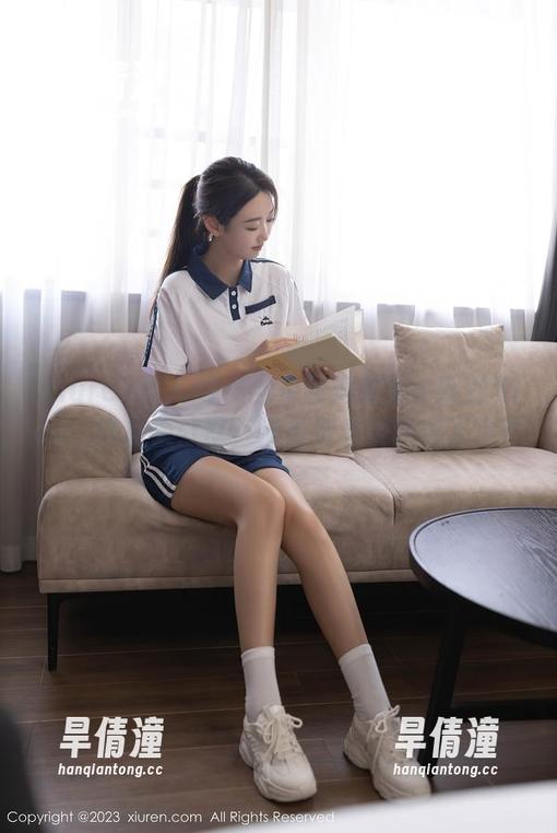 Xiuren秀人网 - 当牛仔裤遇见小狐狸Sica：作品集分享，准备好感受甜蜜了没？