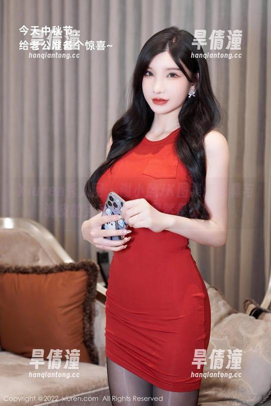 Xiuren秀人网 - 谢小蒽JK图集：纯真与调皮的完美平衡，果然是小蒽！