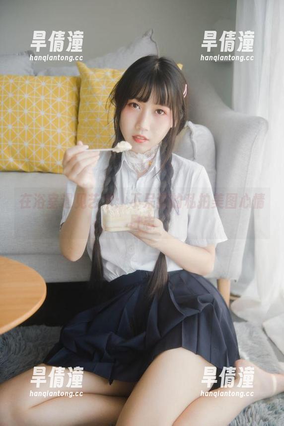 在浴室遇见艺术：不呆猫的私拍美图心情日志