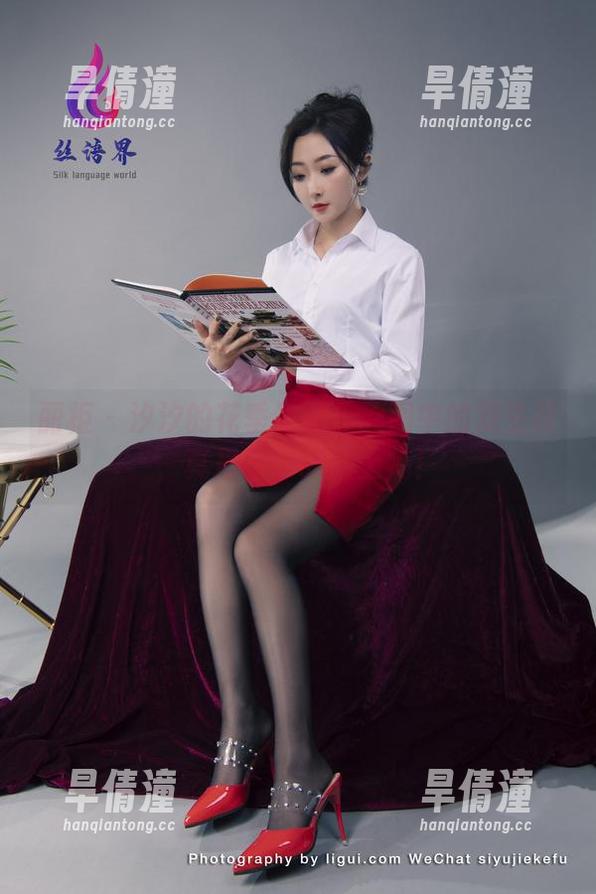 丽柜 - 汐汐的花季岁月：原图中的双生花，真是看一眼就上瘾！