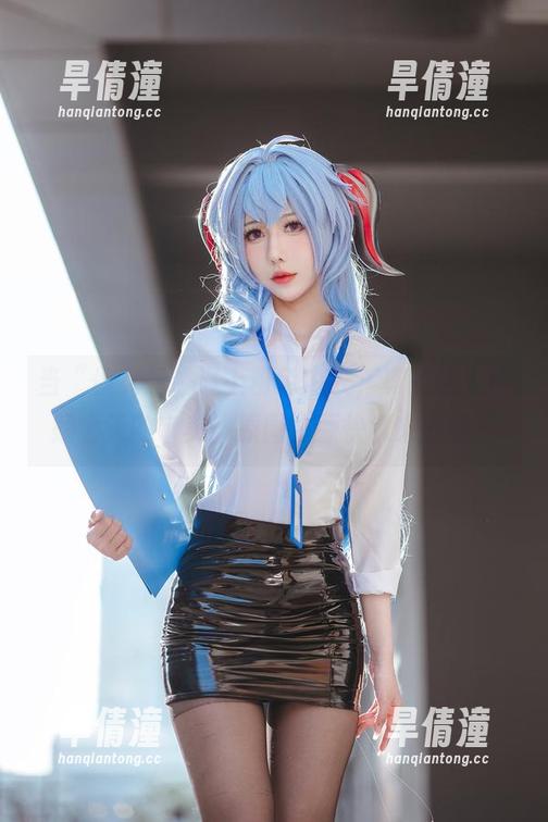 当“仙女月”遇上粉色内衣，真的让人怀疑上天的审美，原图资源快拿来看看！