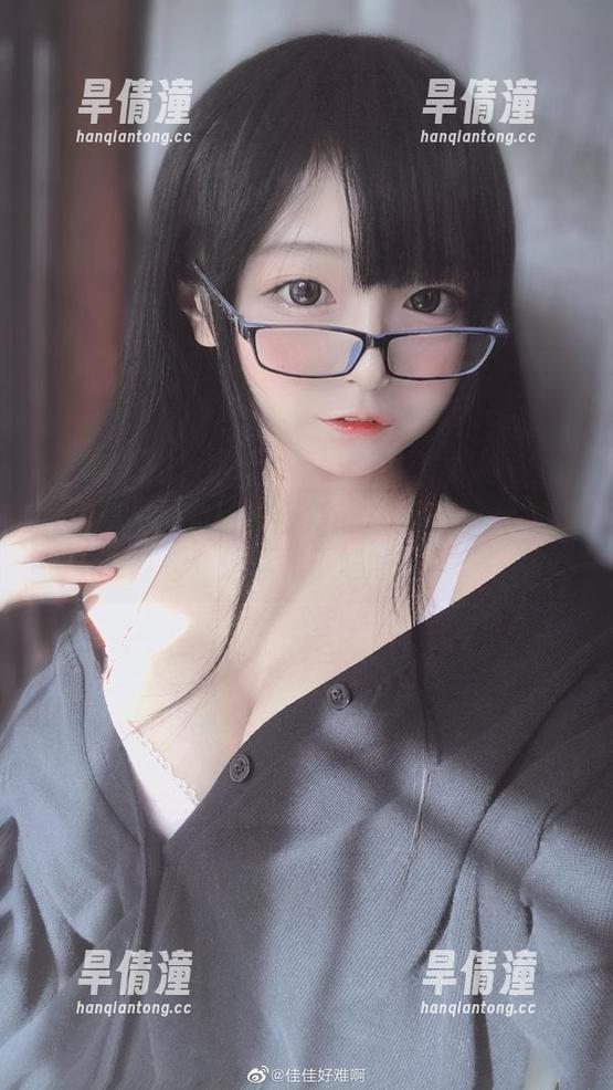 佳佳酱ovo的写真合集：36套随机掉落的惊喜和小尴尬
