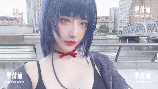 看！啾小妍Deer的美脚写真，照片里的每一个角度都似乎在迷人呢！