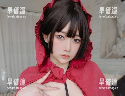 在女主K的初秋穿搭中，图片分享出点啥新花样来！