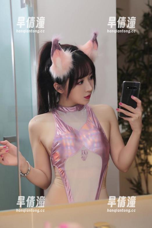私拍花卉套：陪小女巫露娜一起嗨翻花海
