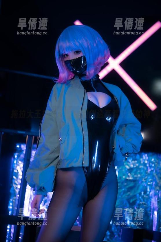 拖拉大王如何在浴缸里创造高清壁纸的神奇！