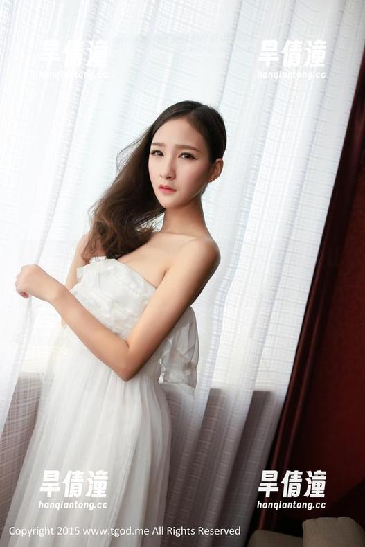 推女神 - 谭晓彤学姐的写真：免费资源让你心动不已！