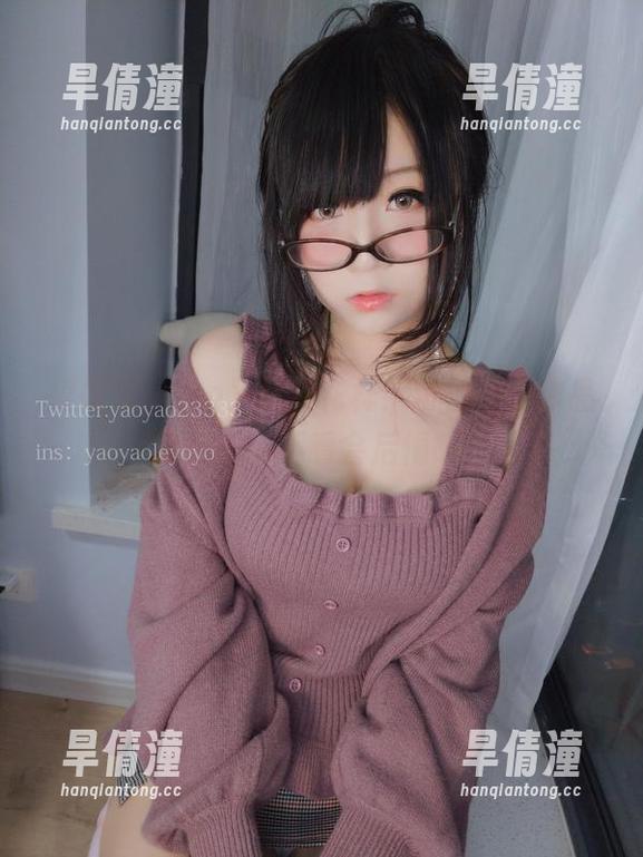 摇摇乐yoyo又有新花样！粉色护士作品集更新，不看会后悔哦！