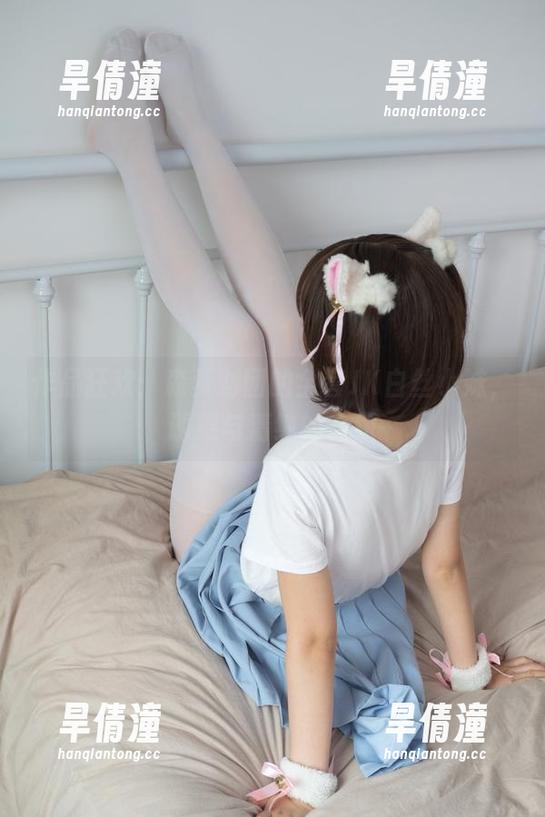 作品狂欢：森萝财团的全套JK白丝小妹，诱惑与清纯的交织