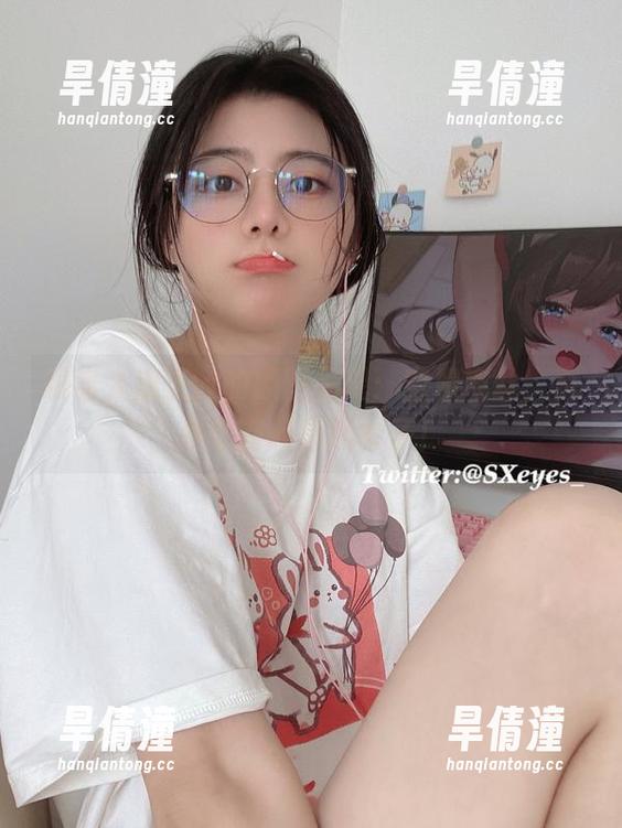 眼酱大魔王w的原图呈现：空姐肉丝，真是个有故事的女子！