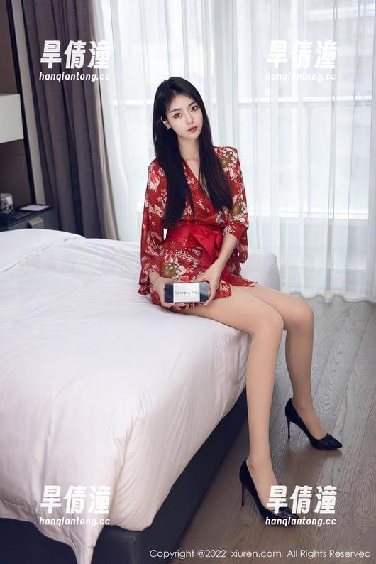 秀人网 - 模特悦悦修女，图集中藏着她的反转人生