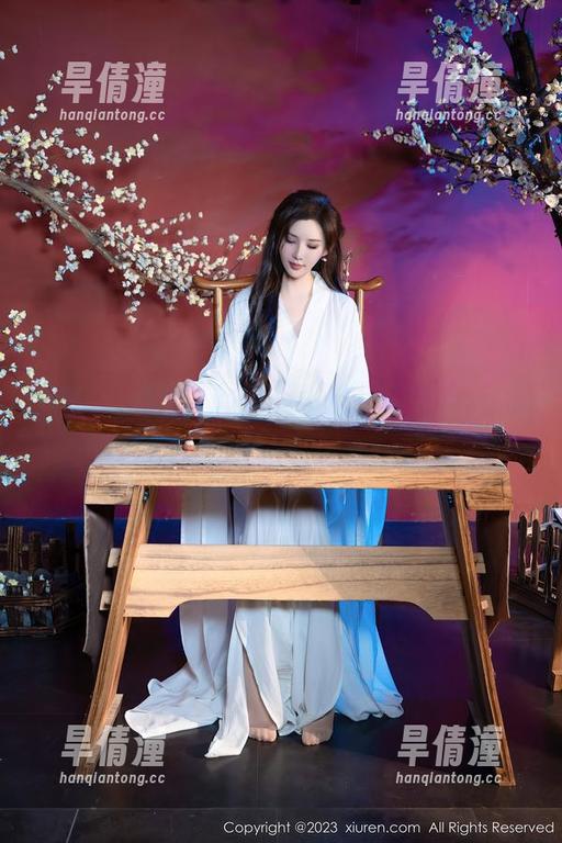 秀人网 - 不会吧！白琮瑗的白衬衫原图居然是免费提供的？