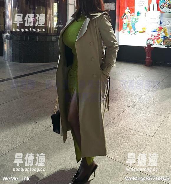 微密圈 - 童小芯化身兔女郎：写真图库中的细腻挑逗