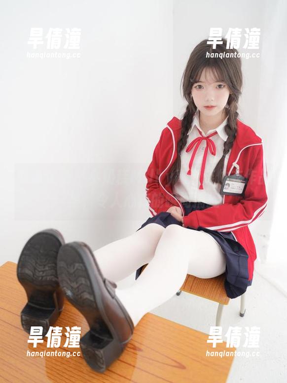 紧急企划 - 小奶糕Milky高清连体衣作品集，令人心痒的瞬间捕捉