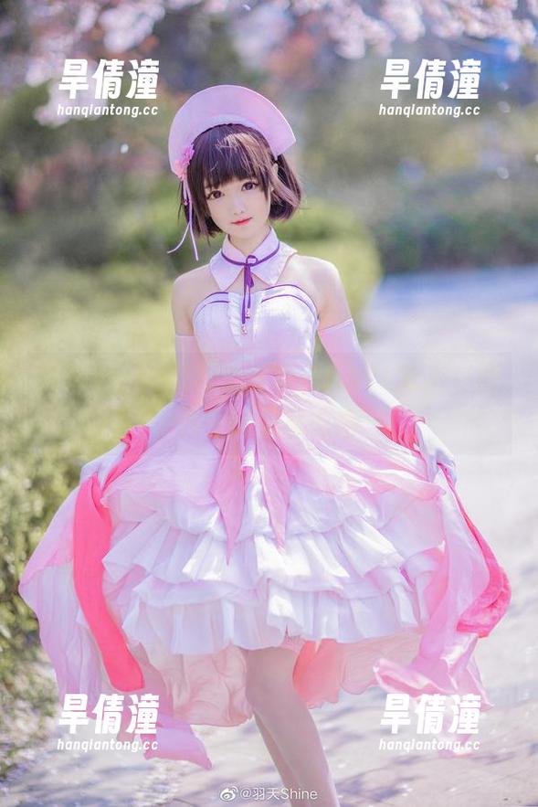 羽天shine的写真宝典：FATE幼贞，图库中的隐秘诱惑