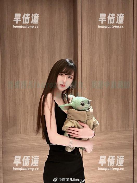 当腐团儿Ikaros遇见修女，美图中隐藏的神秘色彩