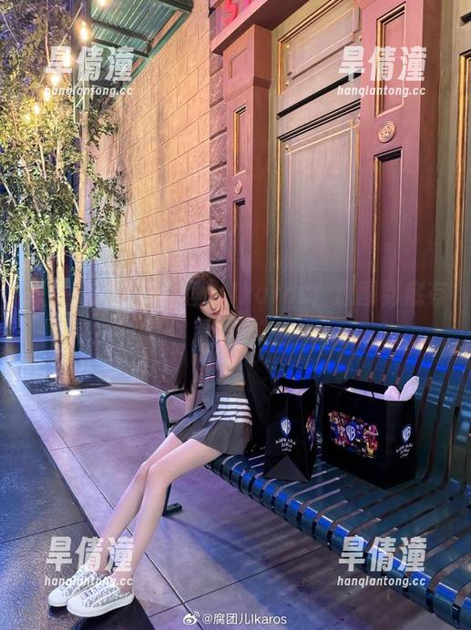 灰丝私房里的腐团儿Ikaros：原图到底有多搞怪？