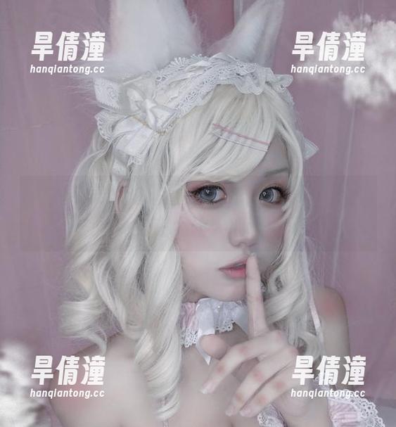 内衣与美图的碰撞，芊川一笑MNK的合集实在太让人心动！