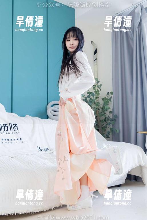 袜啵啵 - 小甜豆新年写真：谁说拜年只能一脸严肃？