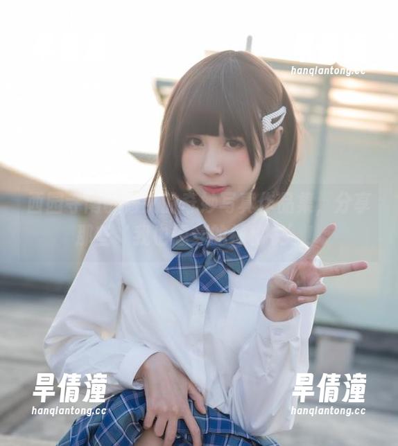 西园寺南歌修女的奇妙写真作品集，分享那些‘我也想穿的神秘衣’！