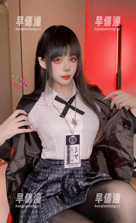 阿九从不咕咕的圣诞疯狂：私拍图集记录的节日魅惑，真是让人分心哦